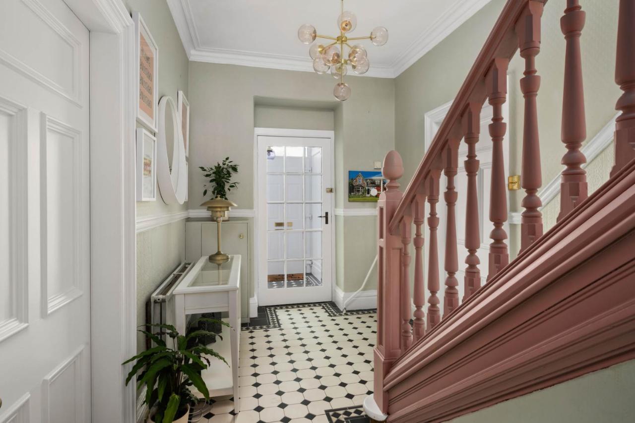 Luxury 5 Bedroom Victorian With Hot Tub Blairgowrie and Rattray