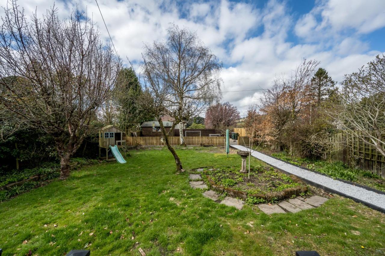 Holiday home Luxury 5 Bedroom Victorian With Hot Tub *